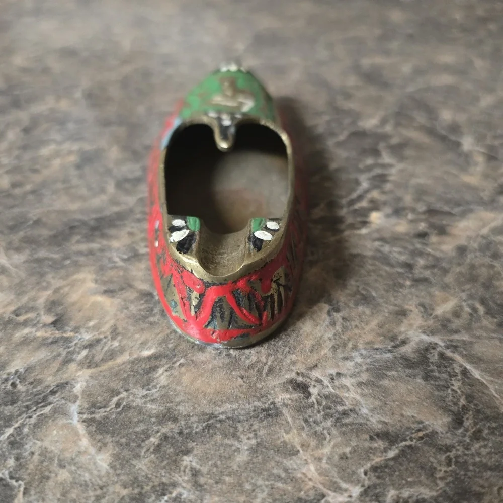 RARE ASIAN/INDIA BRASS ASHTRAY‎ SHOE SLIPPER 5